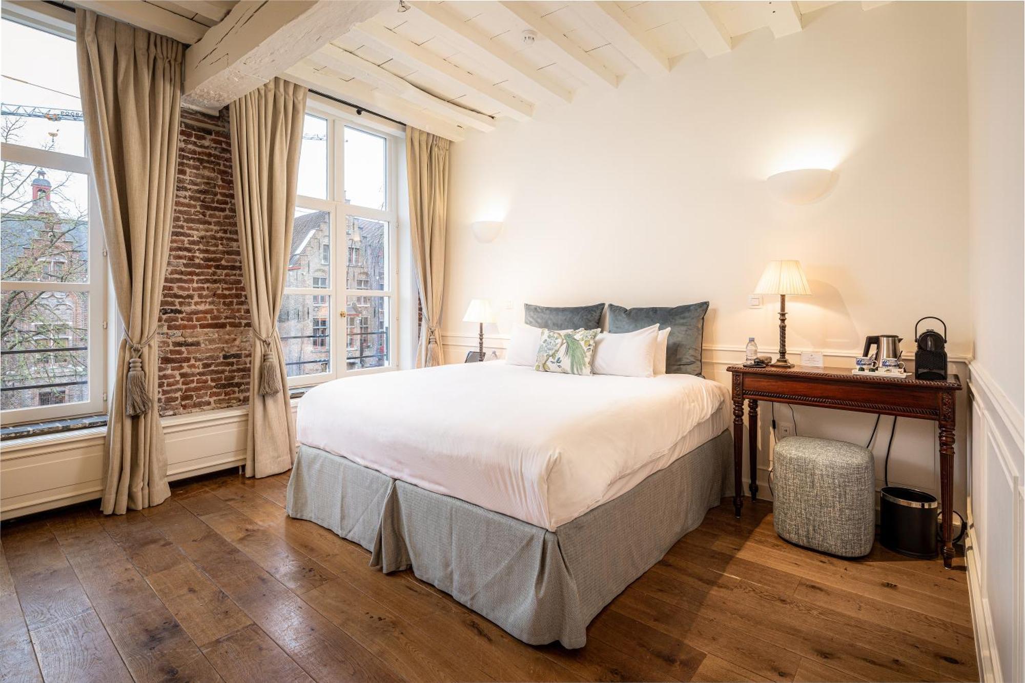 De Tuilerieen - Small Luxury Of The World