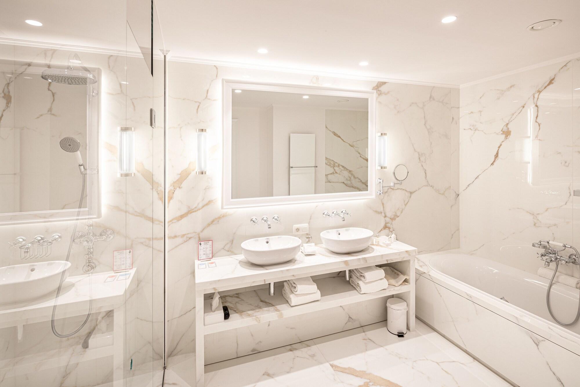 De Tuilerieen - Small Luxury Of The World 5*