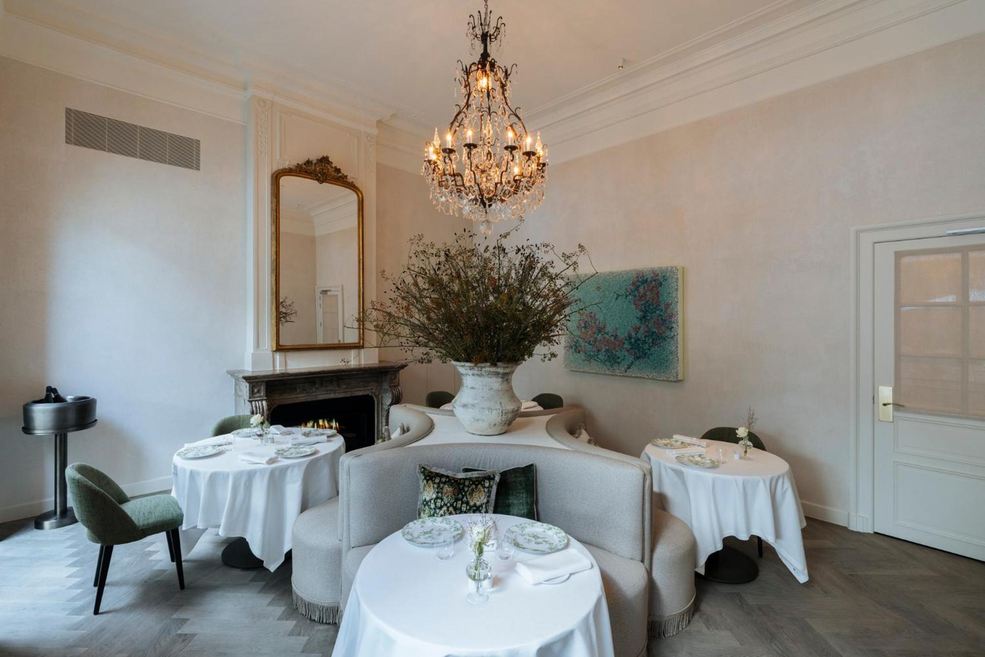 De Tuilerieen - Small Luxury Of The World